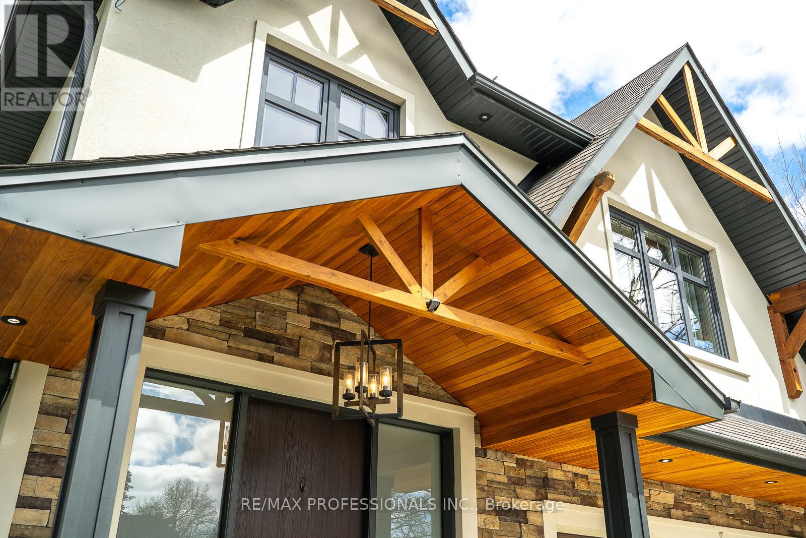 1039 LORNE PARK ROAD, Mississauga (Lorne Park), Ontario, L5H2Z9 — Photo 4