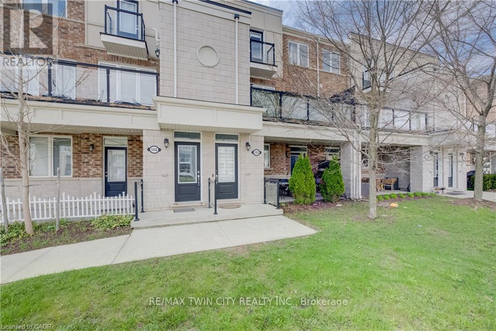 142 DAYLILY LANE, Kitchener, Ontario, N2R0L7 — Photo 2