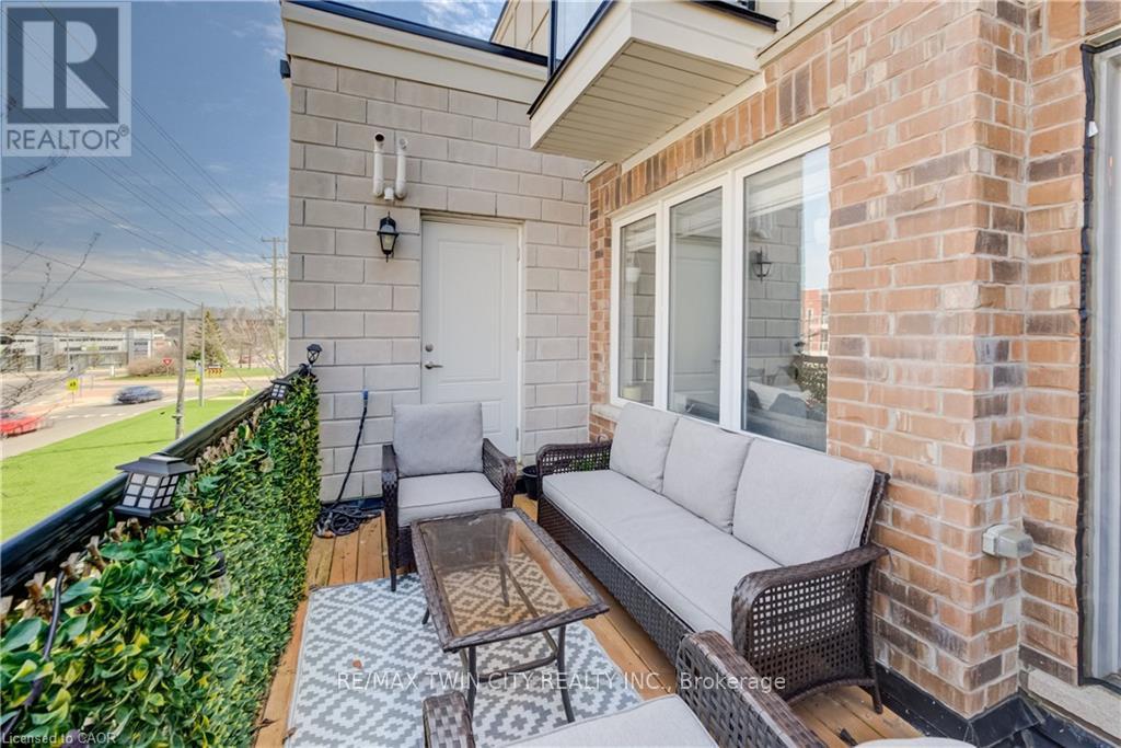 142 DAYLILY LANE, Kitchener, Ontario, N2R0L7 — Photo 5