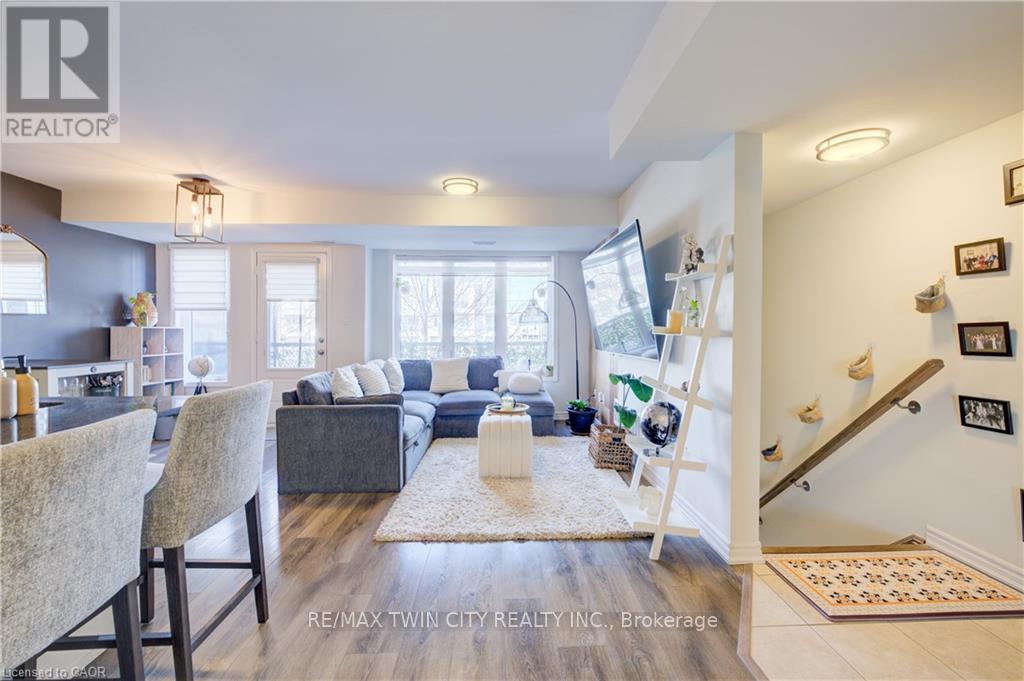 142 DAYLILY LANE, Kitchener, Ontario, N2R0L7 — Photo 7