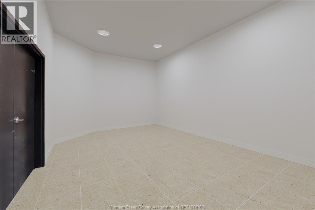 459 OUELLETTE AVENUE, Windsor, Ontario, N9A4J2 — Photo 10