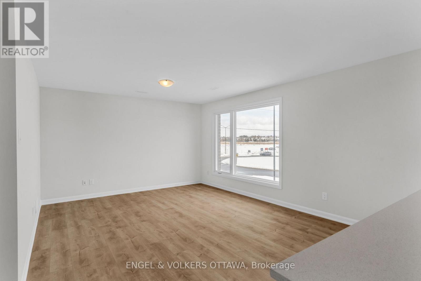 1627 CREEKWAY PRIVATE, Ottawa, Ontario, K2T0R8 — Photo 3
