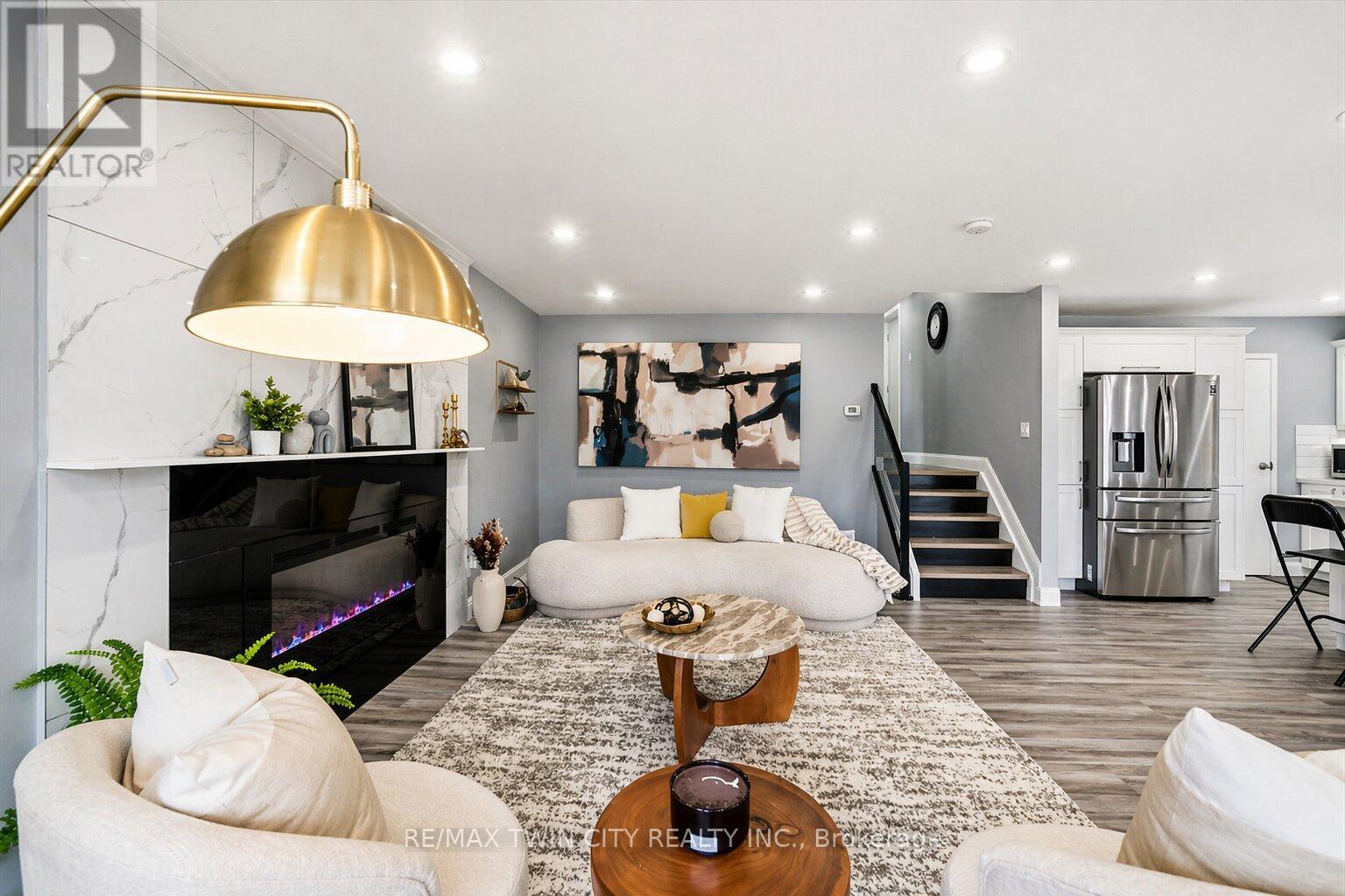 86 CARLYLE DRIVE, Kitchener, Ontario, N2P1P5 — Photo 5