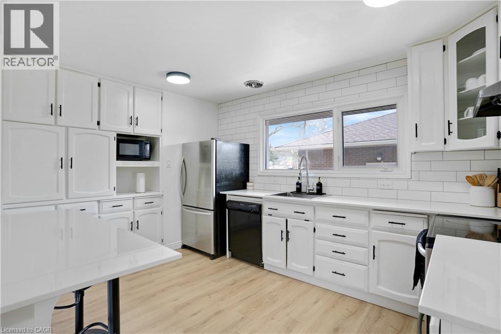 335 SPEEDVALE Avenue E, Guelph, Ontario, N1E1N6 — Photo 13