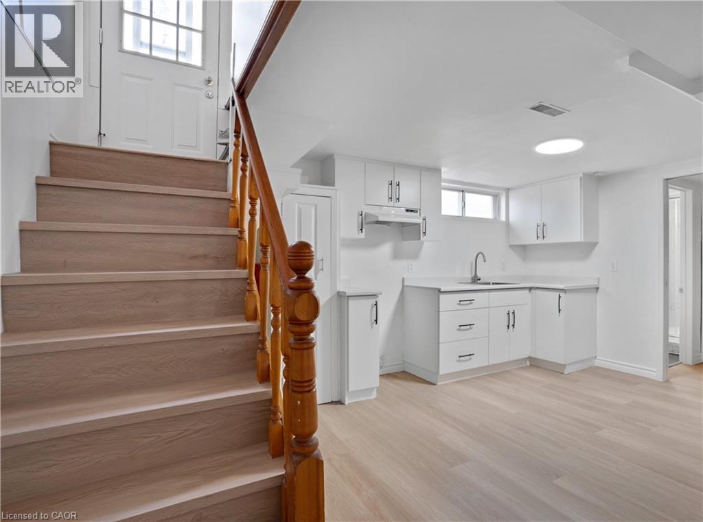 335 SPEEDVALE Avenue E, Guelph, Ontario, N1E1N6 — Photo 23