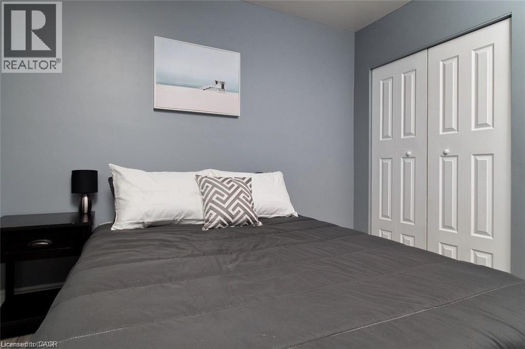 115 UPLANDS Drive, Kitchener, Ontario, N2M4X3 — Photo 14