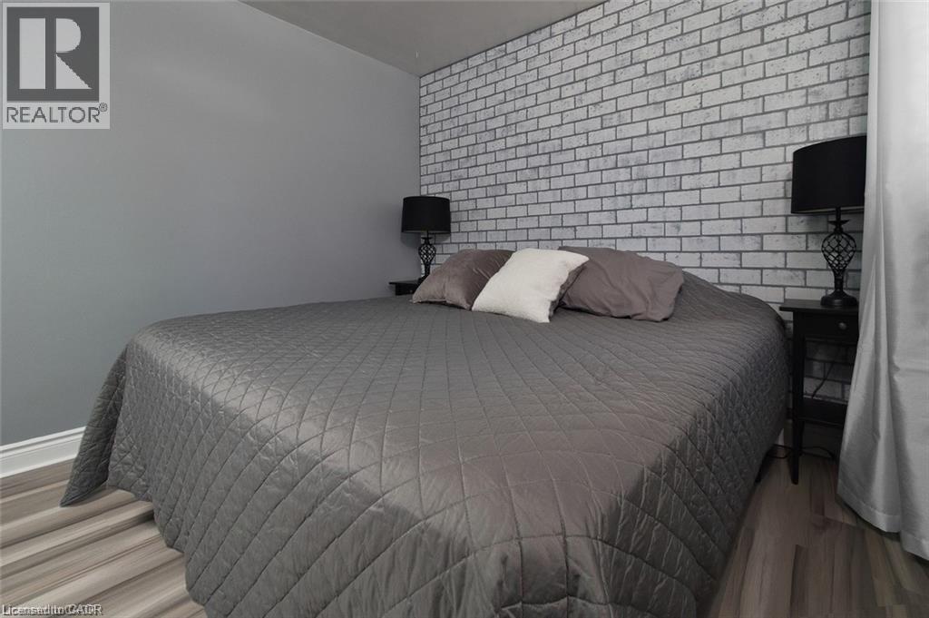 115 UPLANDS Drive, Kitchener, Ontario, N2M4X3 — Photo 16