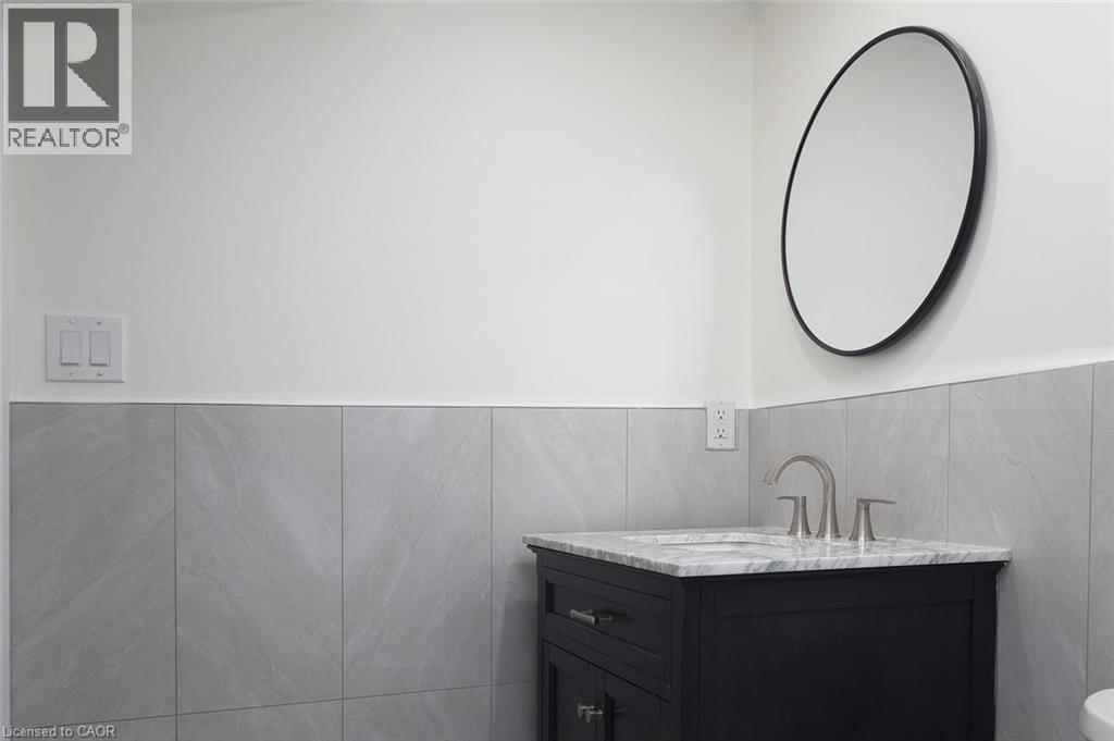 115 UPLANDS Drive, Kitchener, Ontario, N2M4X3 — Photo 32