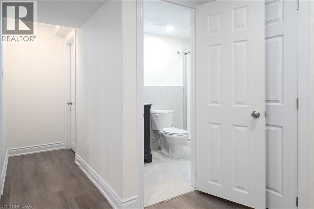 115 UPLANDS Drive, Kitchener, Ontario, N2M4X3 — Photo 35