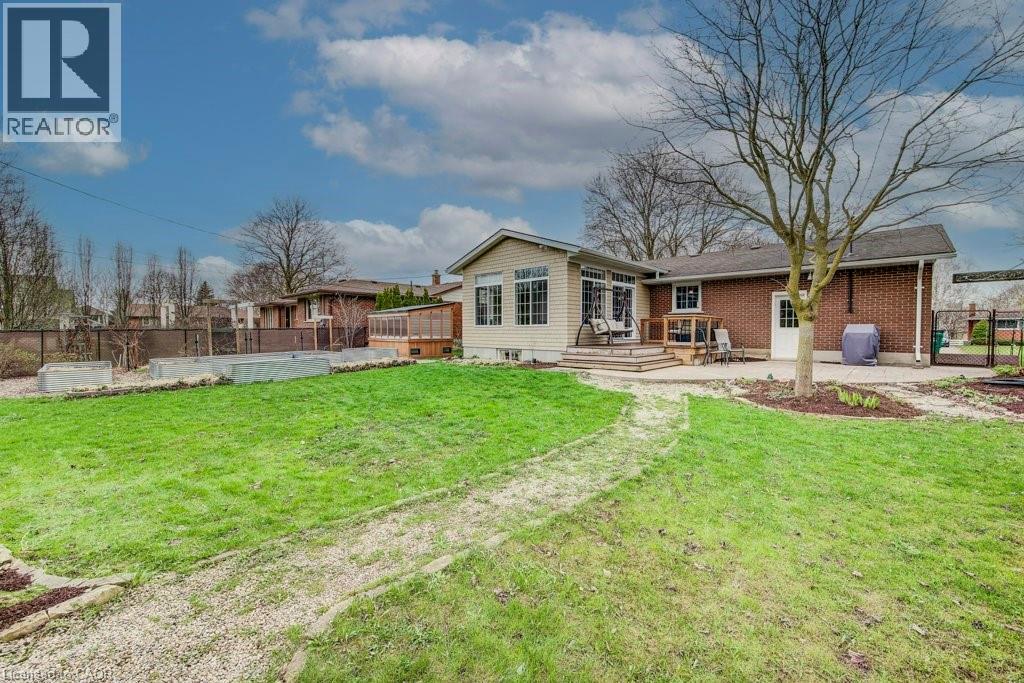 8 BLUEJAY Road, Elmira, Ontario, N3B1J1 — Photo 46