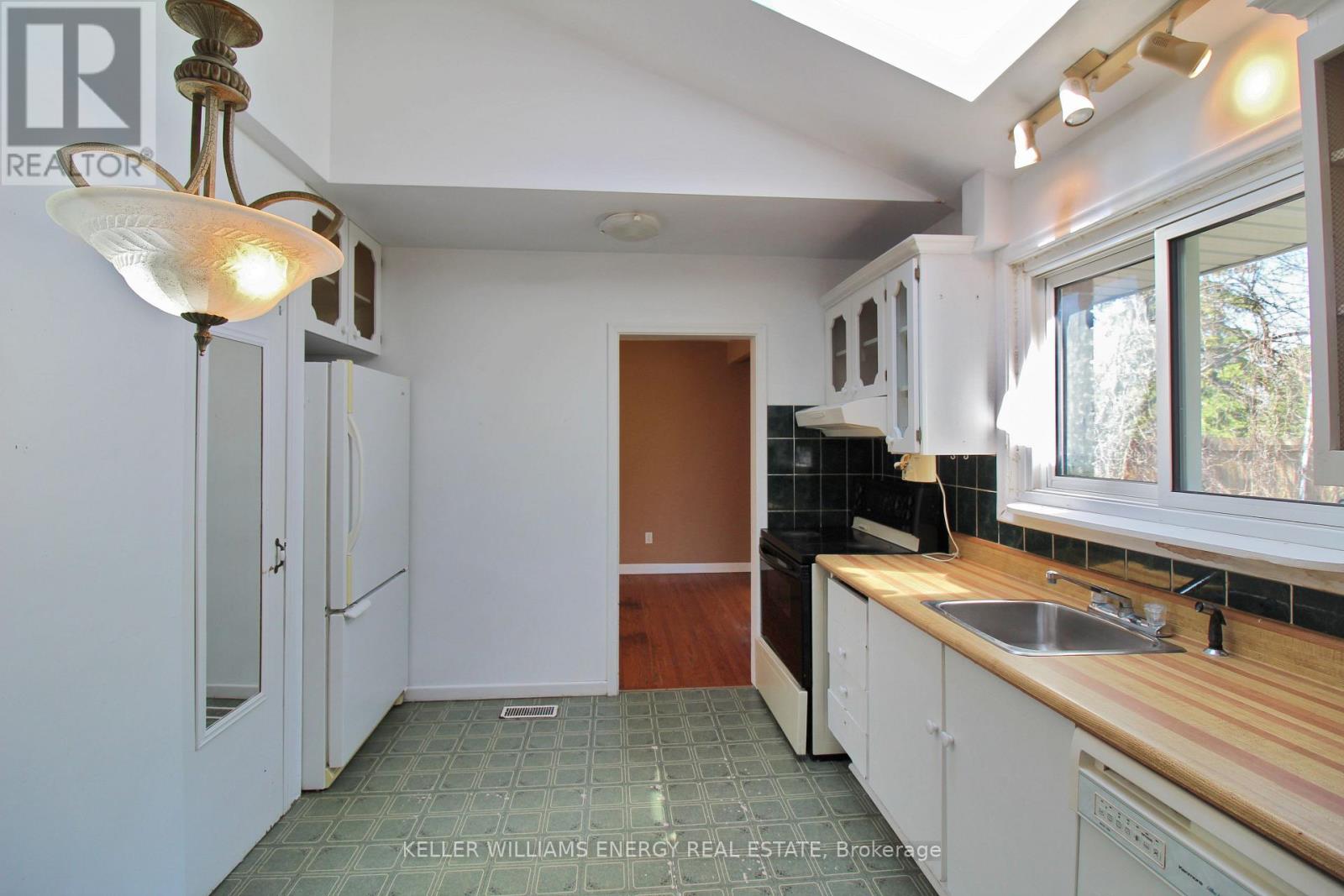 630 BUCHAN AVENUE, Oshawa (McLaughlin), Ontario, L1J3A3 — Photo 9