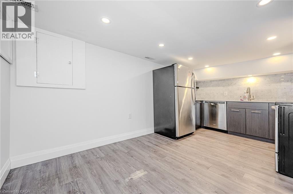 74 CATHCART Street Unit# 1-Lower Lvl, Hamilton, Ontario, L8R1M5 — Photo 3