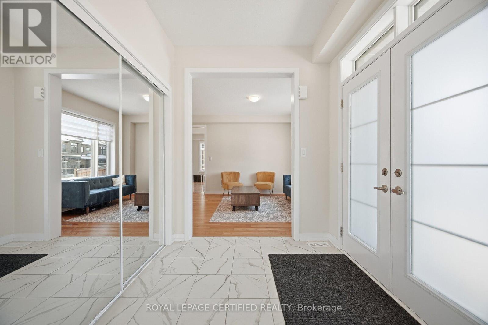 51 HAWICK CRESCENT, Haldimand, Ontario, N3W0G5 — Photo 5