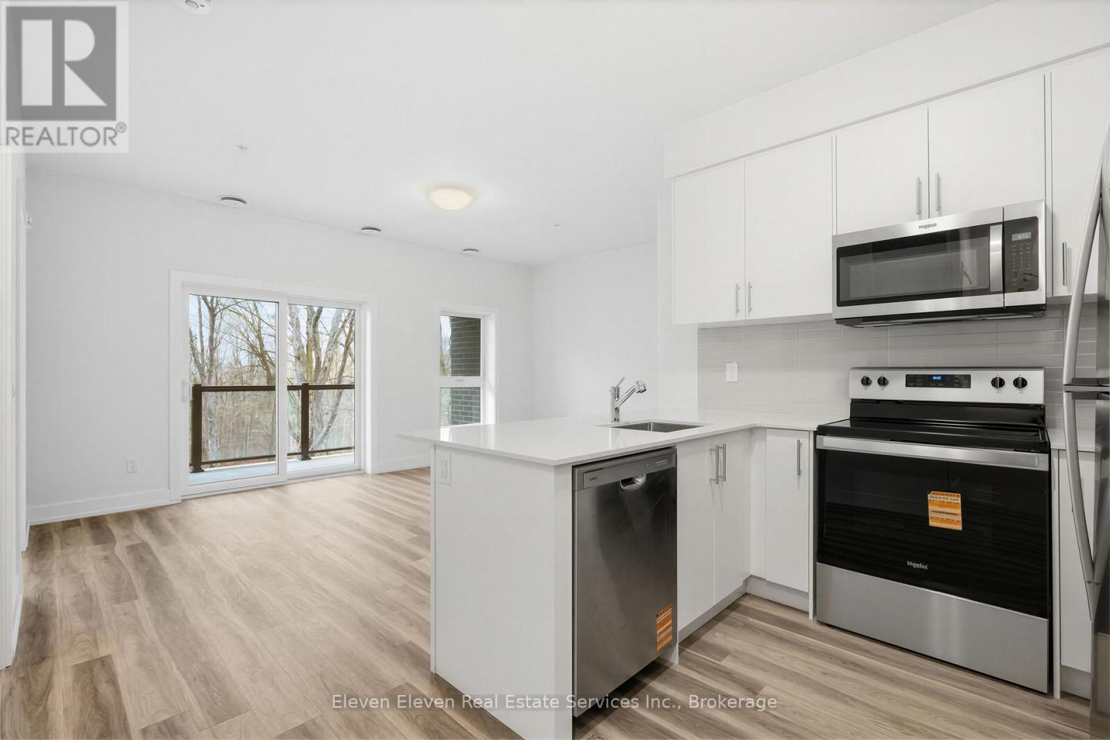 220 - 100 LACKNER PLACE, Kitchener, Ontario, N2A0M1 — Photo 12