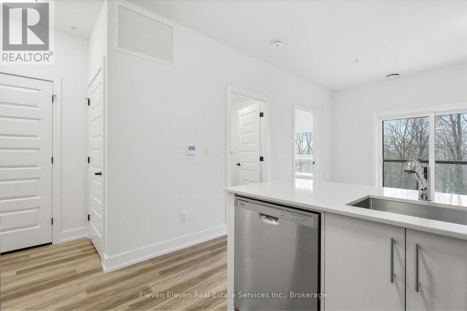 220 - 100 LACKNER PLACE, Kitchener, Ontario, N2A0M1 — Photo 13