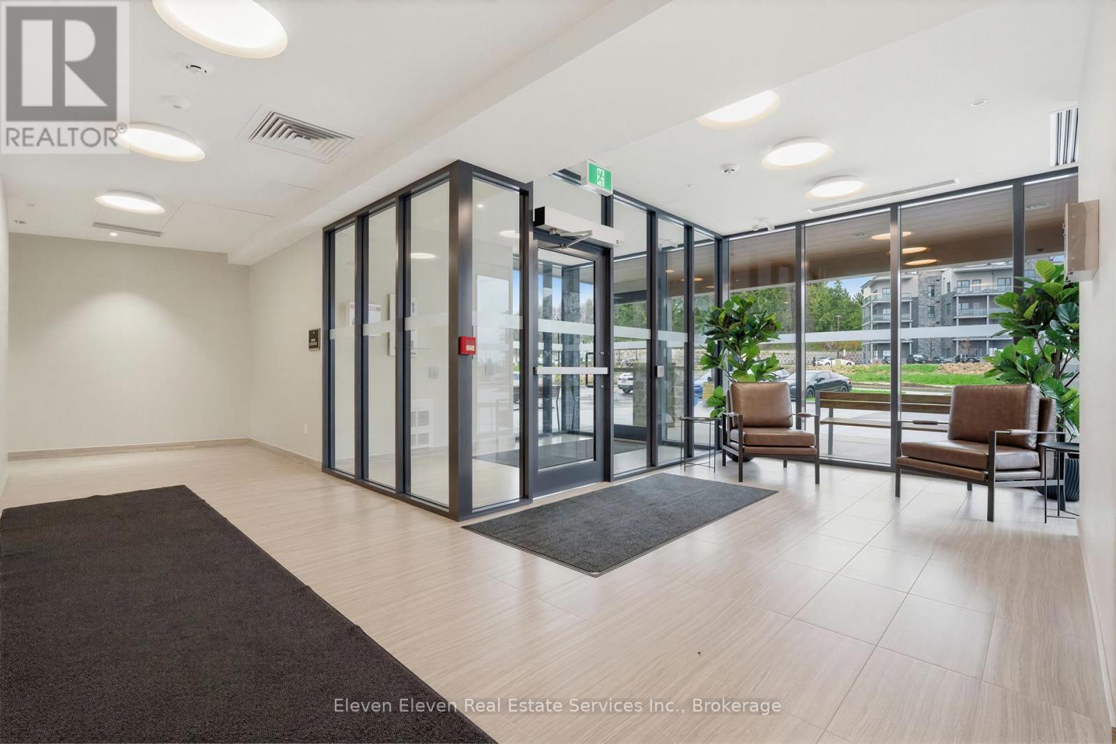 220 - 100 LACKNER PLACE, Kitchener, Ontario, N2A0M1 — Photo 4