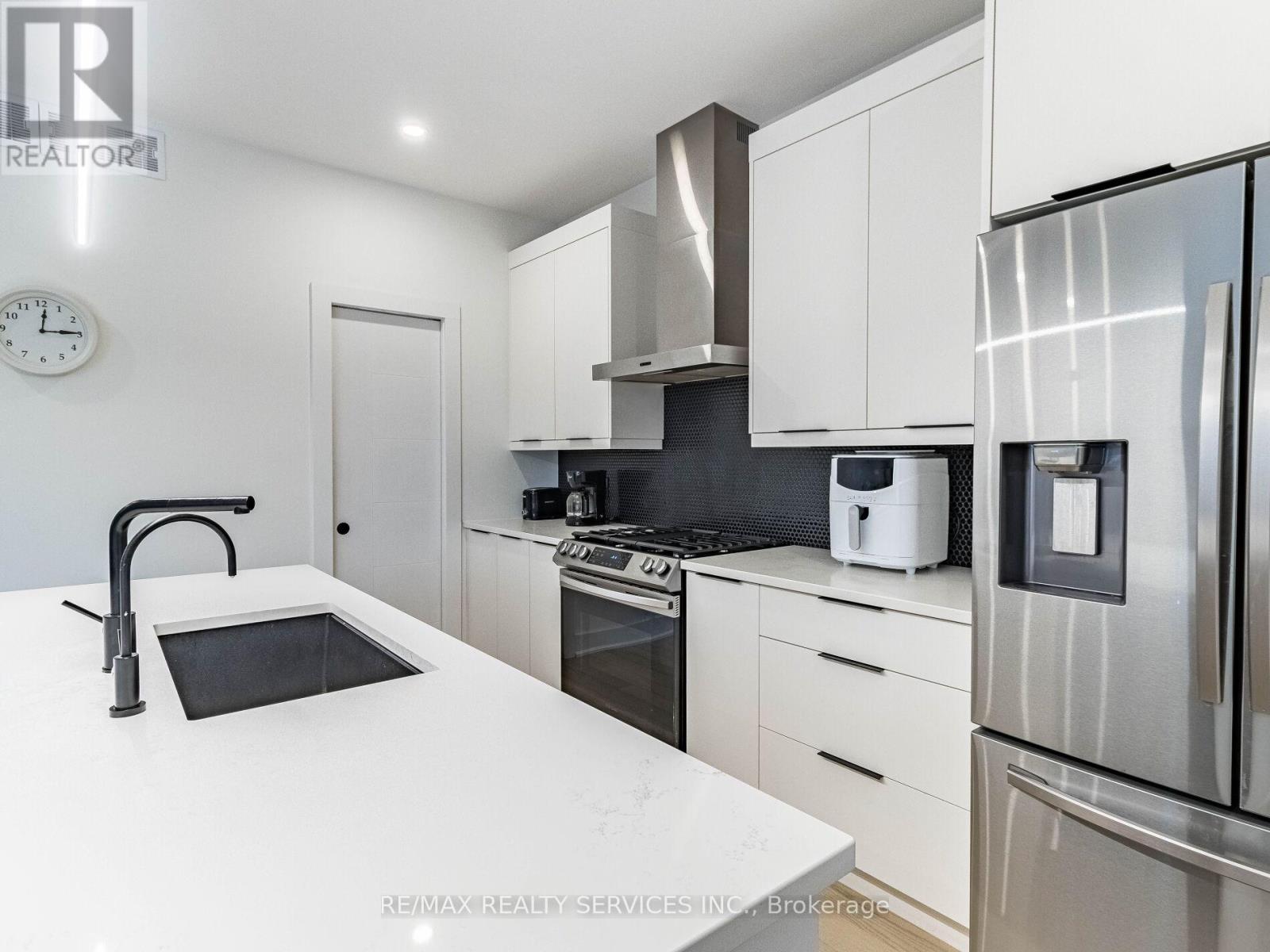 18 PRINCETON COMMON STREET, St. Catharines (Lakeport), Ontario, L2N0B7 — Photo 15