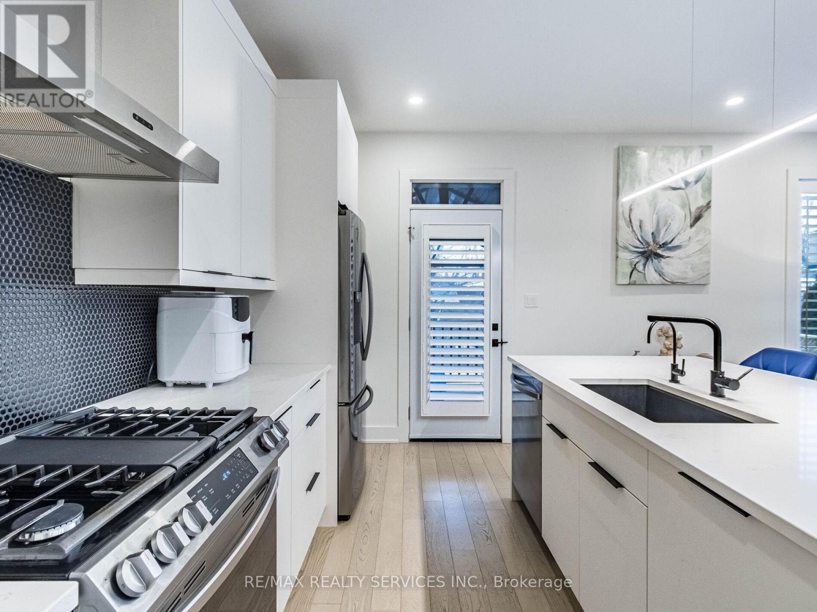 18 PRINCETON COMMON STREET, St. Catharines (Lakeport), Ontario, L2N0B7 — Photo 16