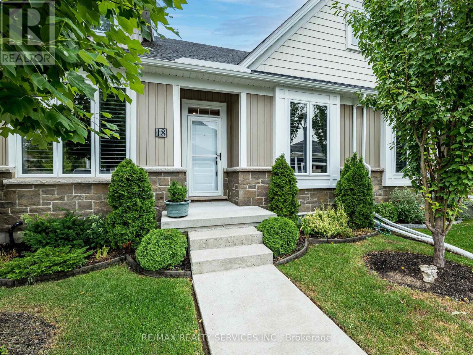 18 PRINCETON COMMON STREET, St. Catharines (Lakeport), Ontario, L2N0B7 — Photo 3