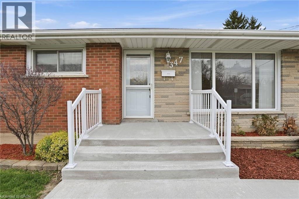 347 HIXON Road, Hamilton, Ontario, L8K2C8 — Photo 5