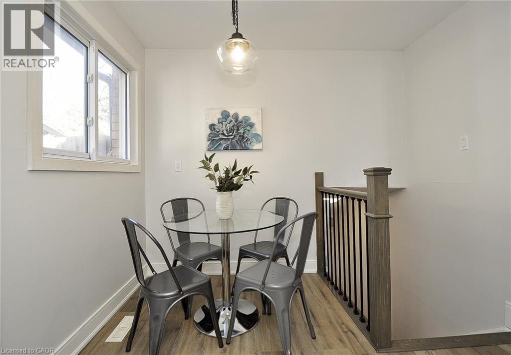 41 NORA Court, Cambridge, Ontario, N3C3N1 — Photo 11