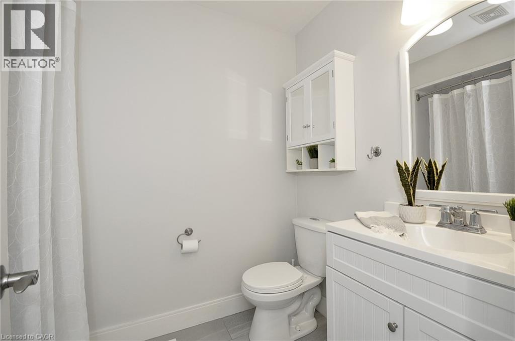 41 NORA Court, Cambridge, Ontario, N3C3N1 — Photo 23