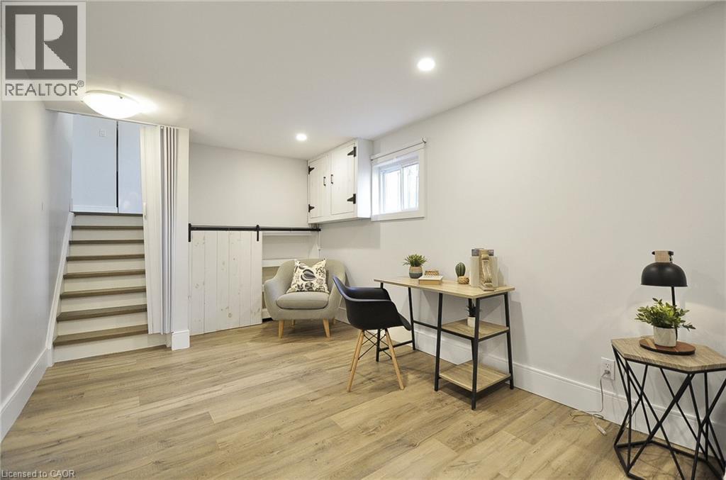 41 NORA Court, Cambridge, Ontario, N3C3N1 — Photo 26