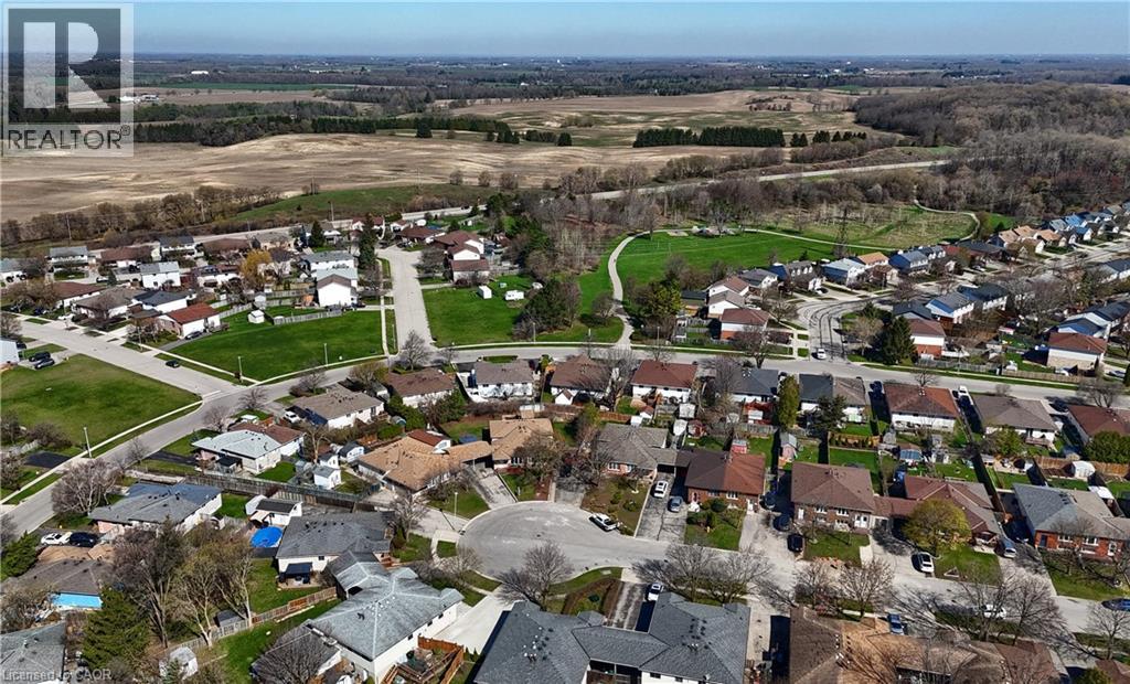 41 NORA Court, Cambridge, Ontario, N3C3N1 — Photo 3