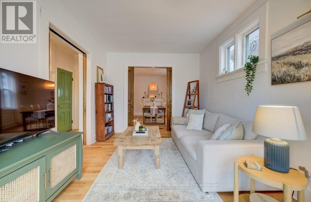 8 SPRING STREET E, Waterloo, Ontario, N2J2L8 — Photo 10