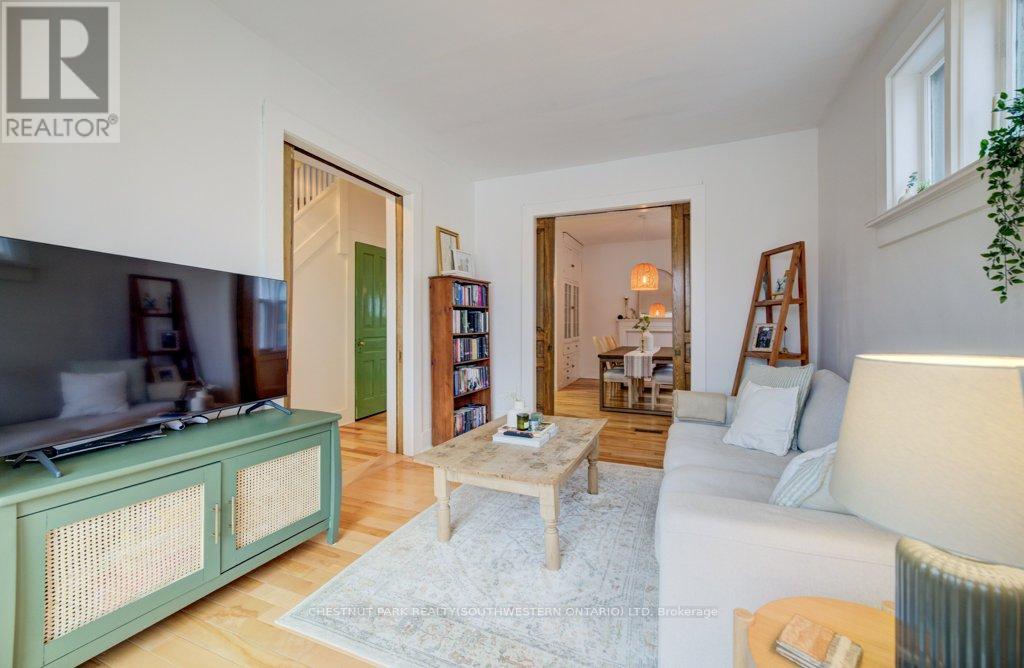 8 SPRING STREET E, Waterloo, Ontario, N2J2L8 — Photo 11