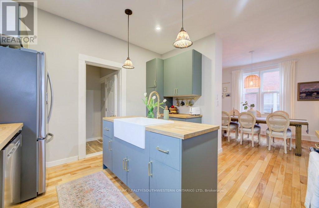 8 SPRING STREET E, Waterloo, Ontario, N2J2L8 — Photo 18