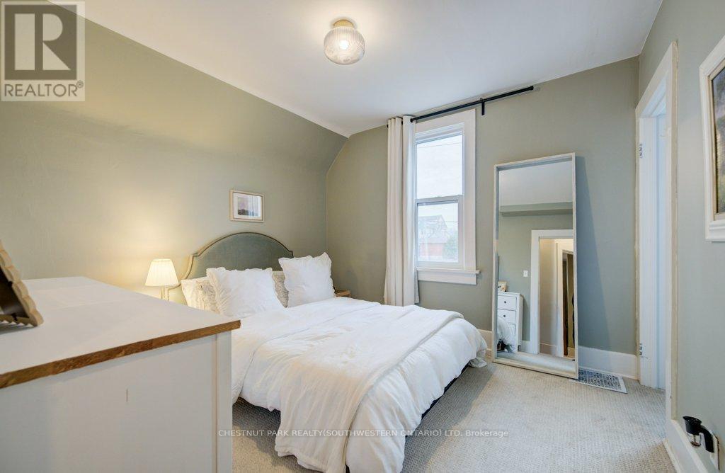 8 SPRING STREET E, Waterloo, Ontario, N2J2L8 — Photo 22