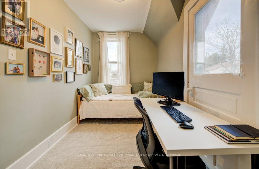 8 SPRING STREET E, Waterloo, Ontario, N2J2L8 — Photo 30