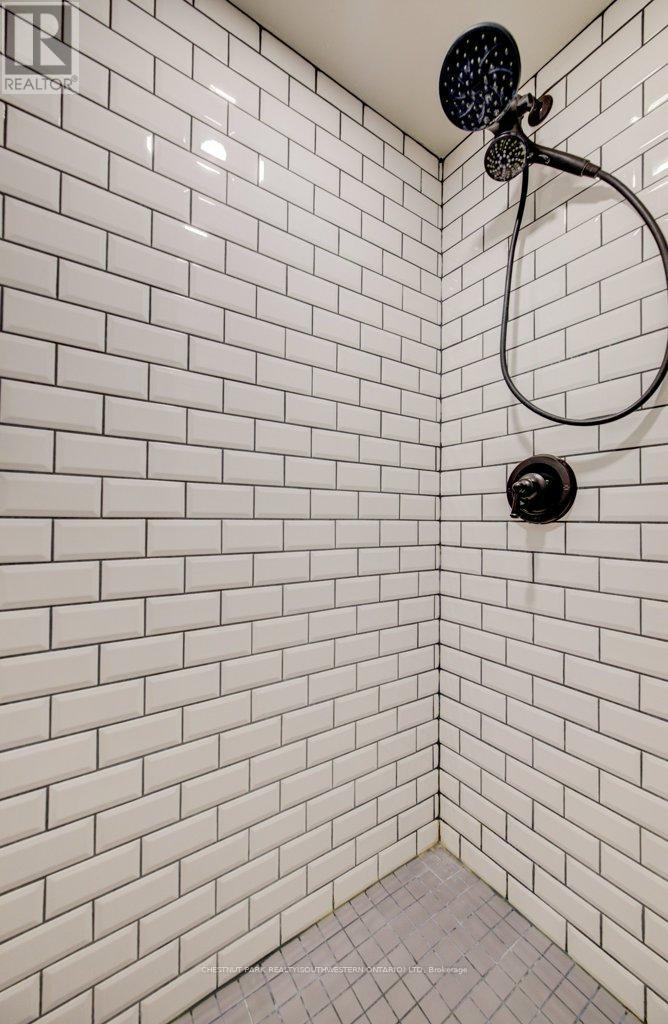 8 SPRING STREET E, Waterloo, Ontario, N2J2L8 — Photo 45