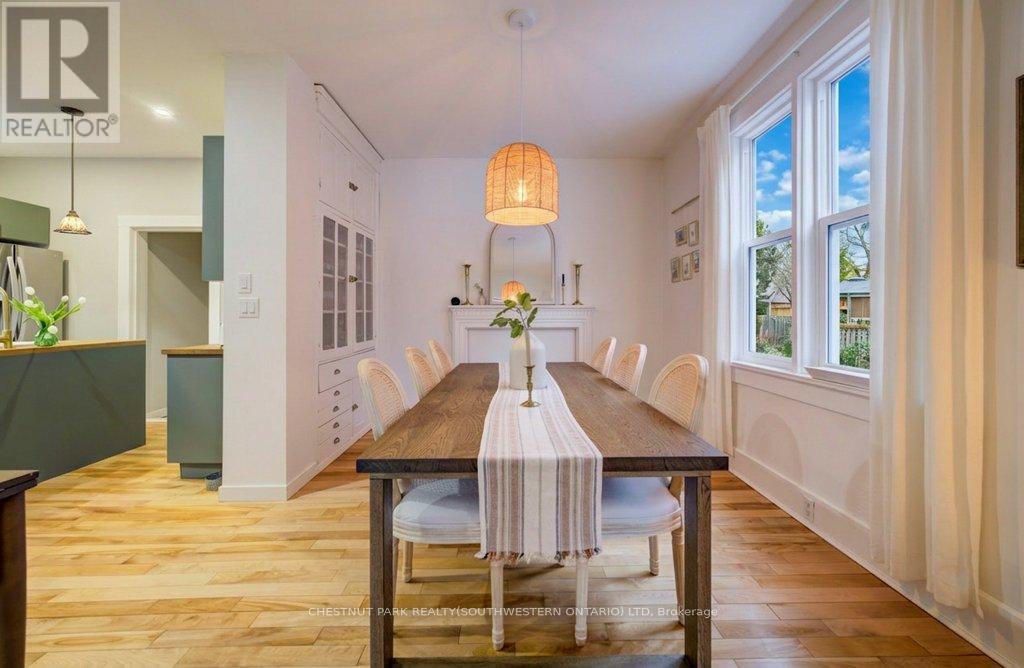 8 SPRING STREET E, Waterloo, Ontario, N2J2L8 — Photo 6