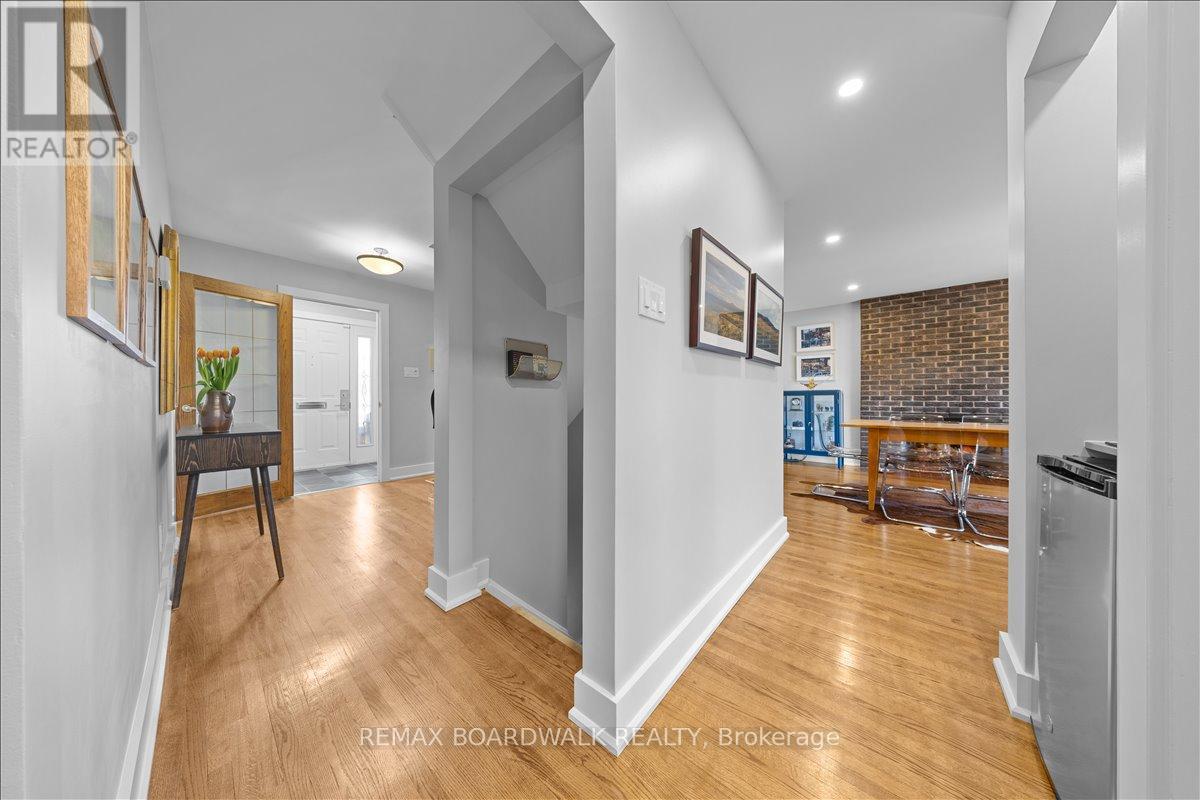 1912 OAKDEAN CRESCENT, Ottawa, Ontario, K1J6H3 — Photo 10