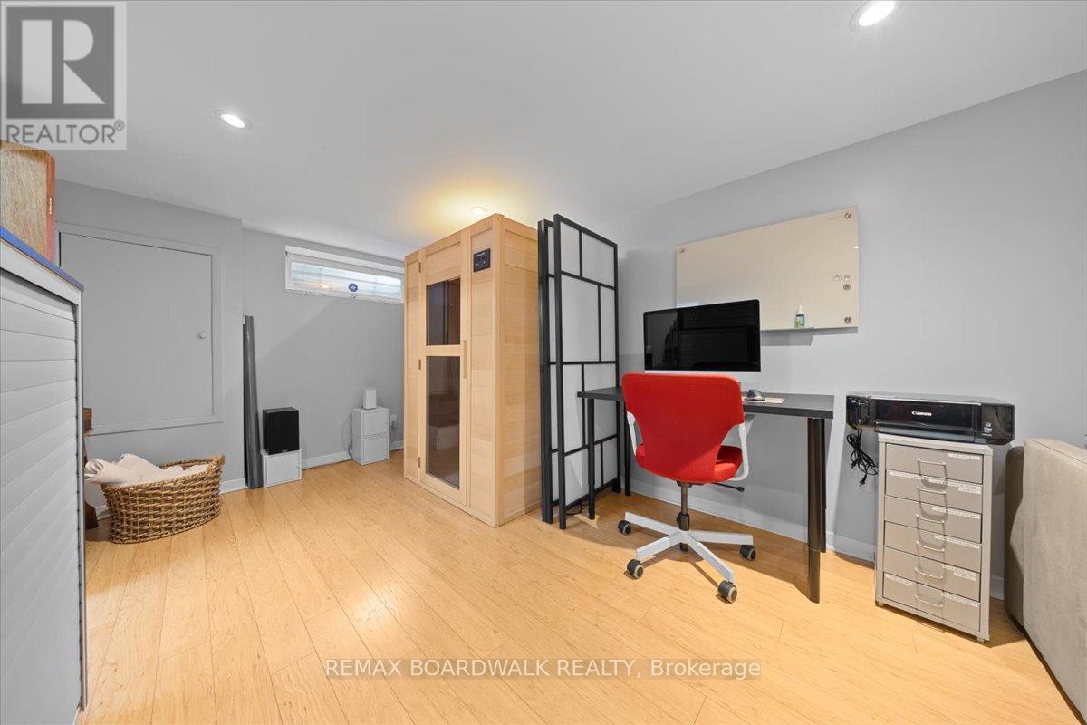 1912 OAKDEAN CRESCENT, Ottawa, Ontario, K1J6H3 — Photo 37