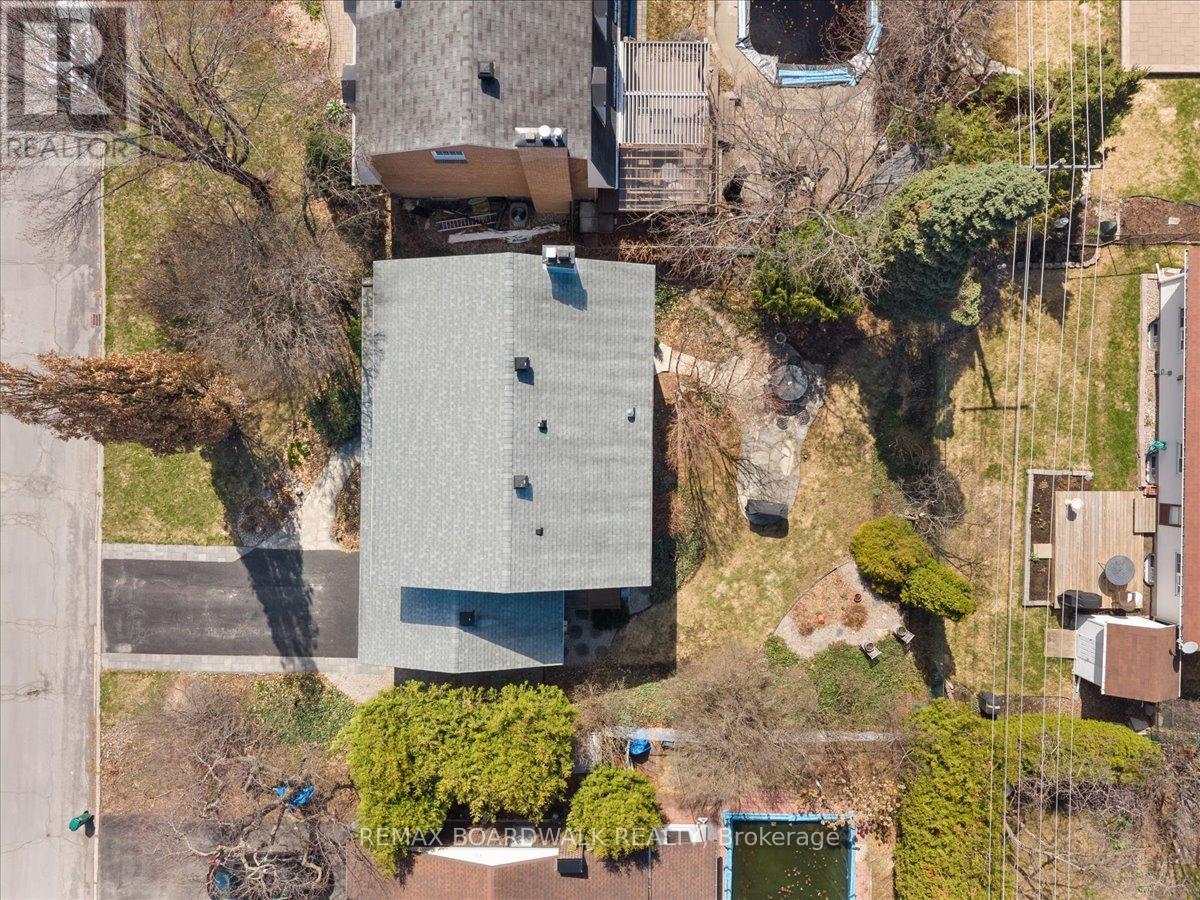 1912 OAKDEAN CRESCENT, Ottawa, Ontario, K1J6H3 — Photo 43