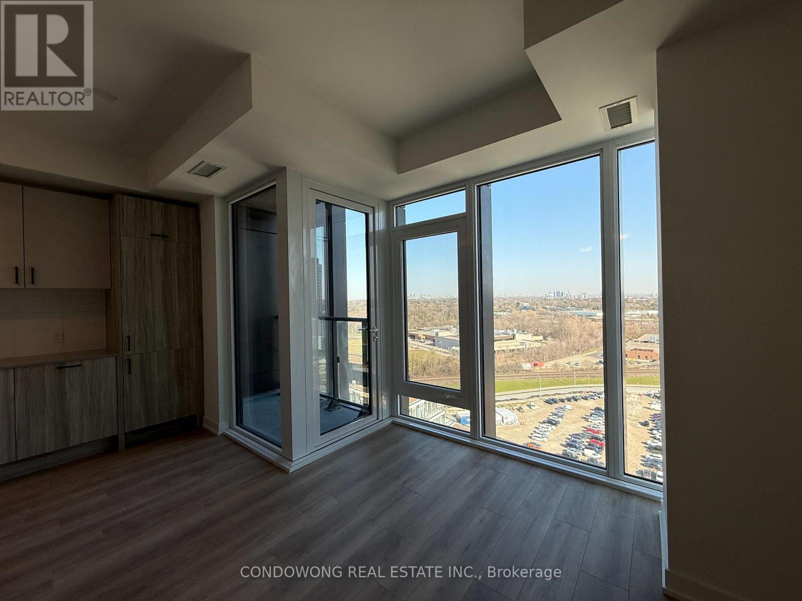 1804 - 5 QUARRINGTON LANE, Toronto (Banbury-Don Mills), Ontario, M3C0S5 — Photo 3