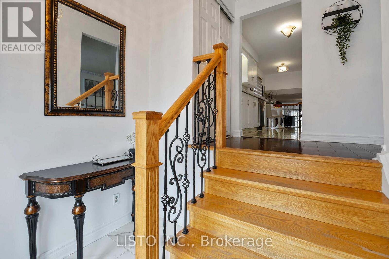 43 ROBBINSTONE DRIVE, Toronto (Malvern), Ontario, M1B2C4 — Photo 6