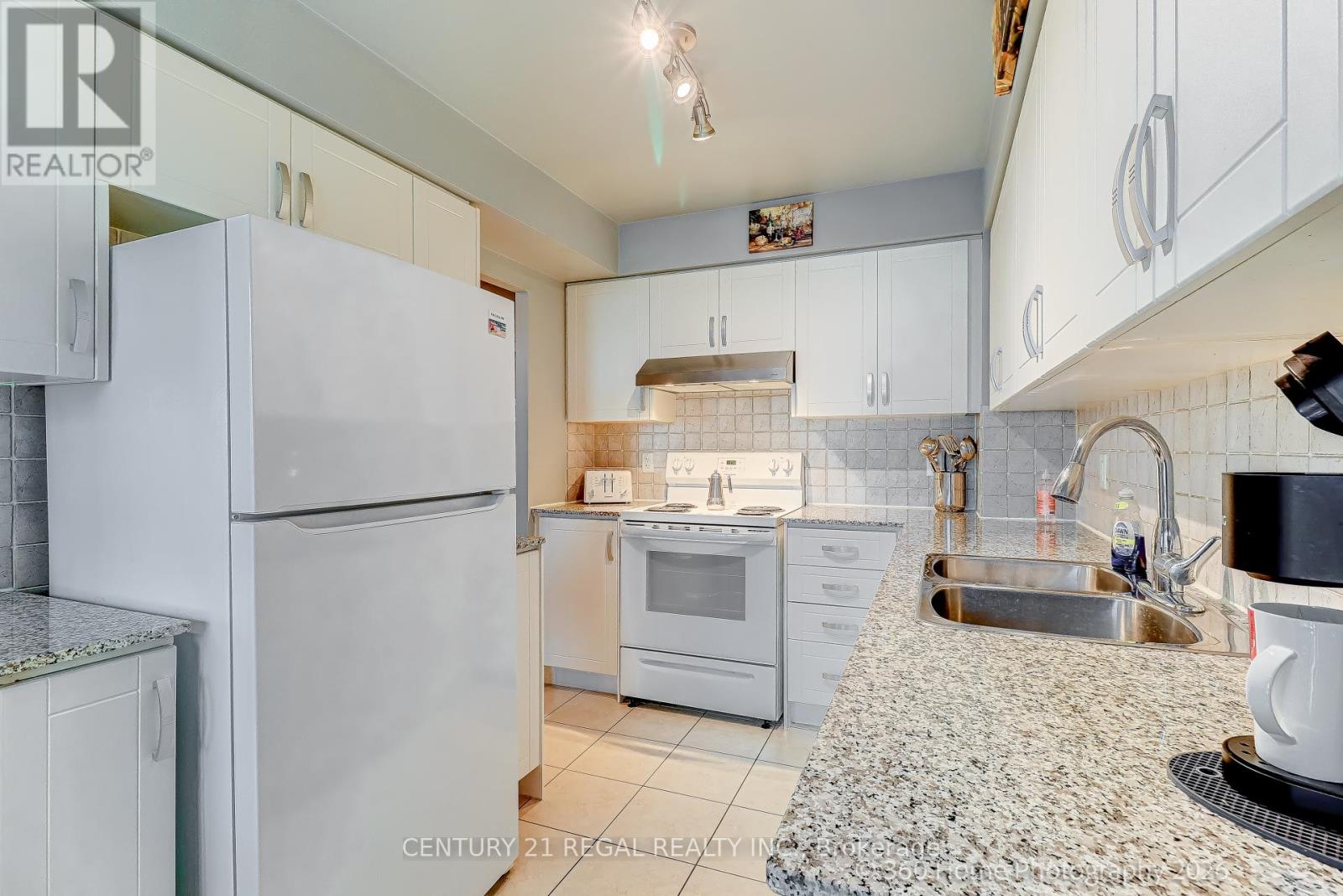 315 - 83 BOROUGH DRIVE, Toronto (Bendale), Ontario, M1P5E4 — Photo 2