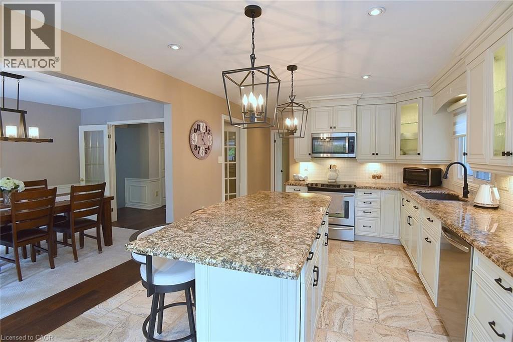 18 CHARTERHOUSE Crescent, Ancaster, Ontario, L9G4E5 — Photo 13