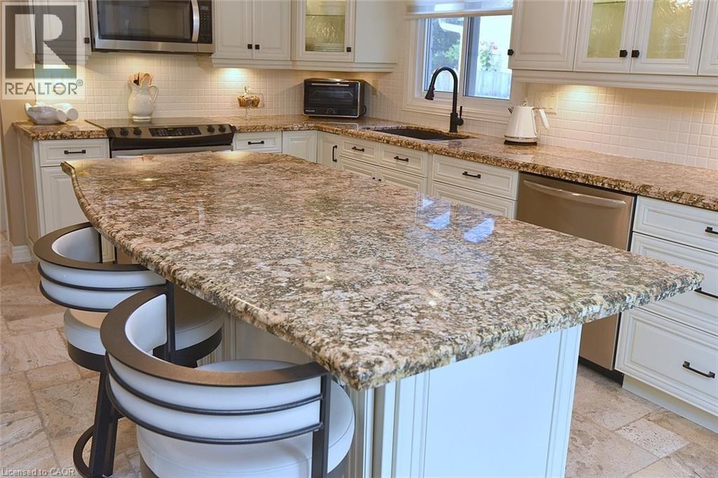 18 CHARTERHOUSE Crescent, Ancaster, Ontario, L9G4E5 — Photo 14