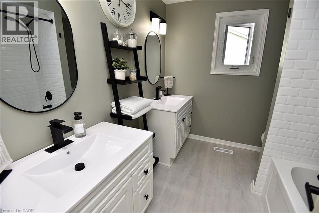 18 CHARTERHOUSE Crescent, Ancaster, Ontario, L9G4E5 — Photo 29