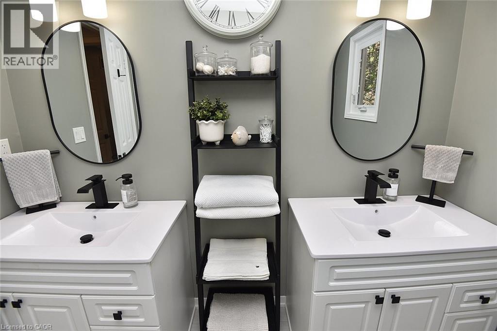 18 CHARTERHOUSE Crescent, Ancaster, Ontario, L9G4E5 — Photo 30