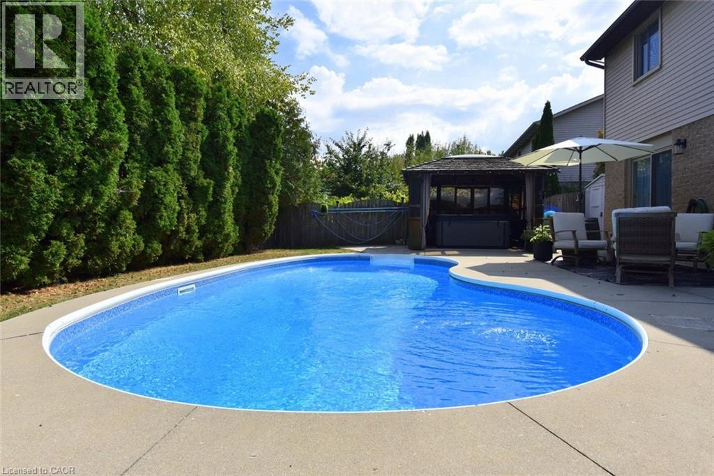 18 CHARTERHOUSE Crescent, Ancaster, Ontario, L9G4E5 — Photo 36