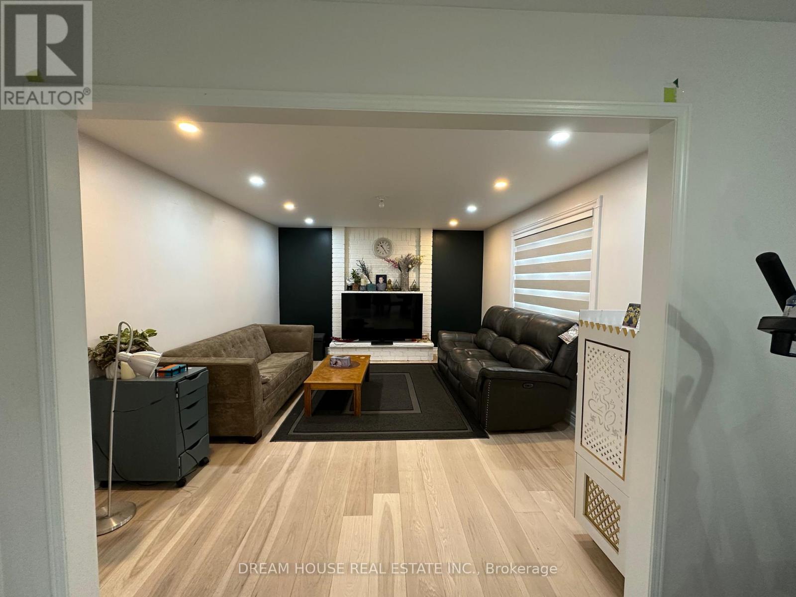 20 HAROLD STREET, Whitby (Blue Grass Meadows), Ontario, L1N8Z7 — Photo 4