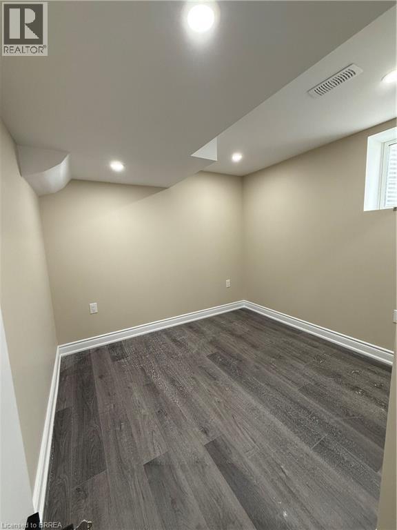 116 BLACKBURN Drive, Brantford, Ontario, N3T6S2 — Photo 8