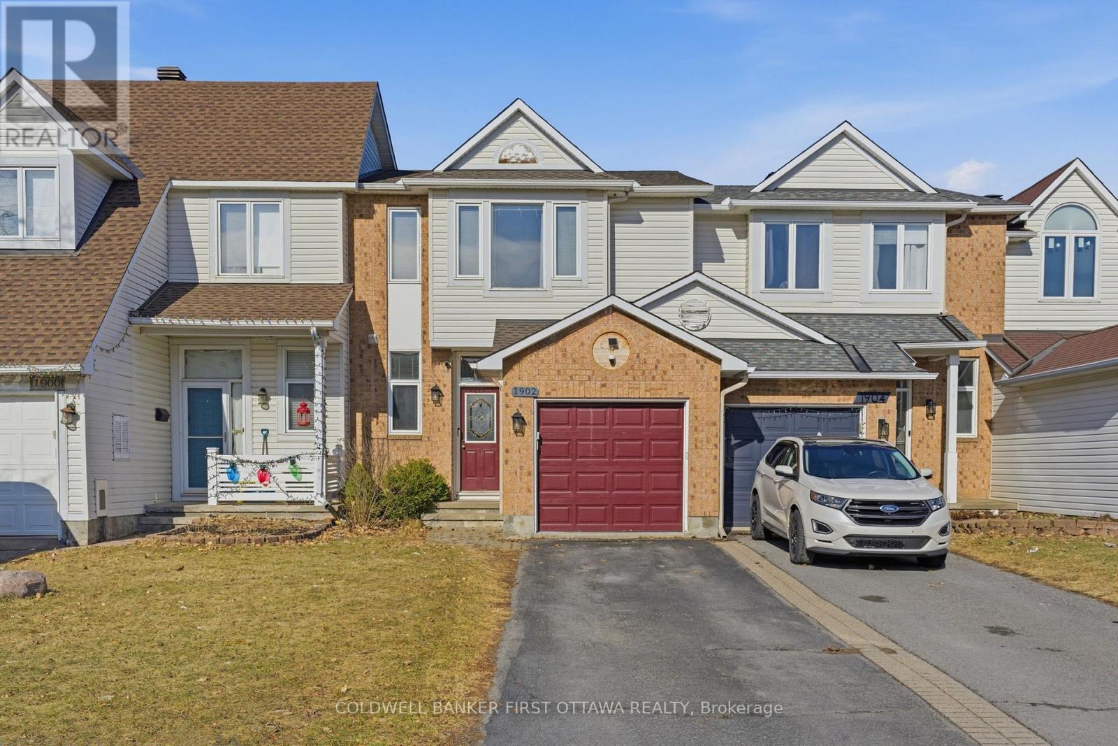 1902 HENNESSY CRESCENT, Ottawa, Ontario, K4A3X7 — Photo 2