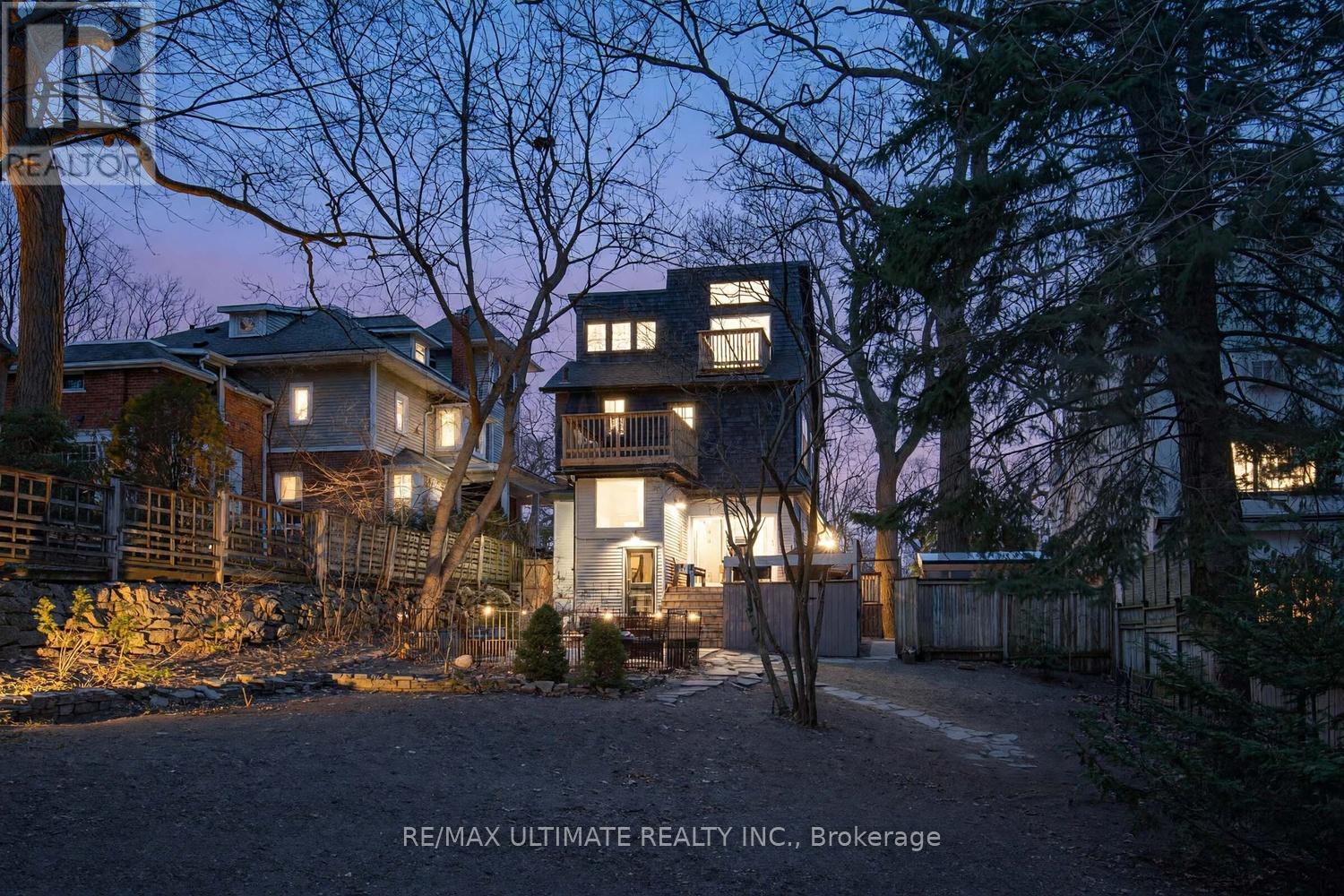 18 BLANTYRE AVENUE, Toronto (Birchcliffe-Cliffside), Ontario, M1N2R4 — Photo 13